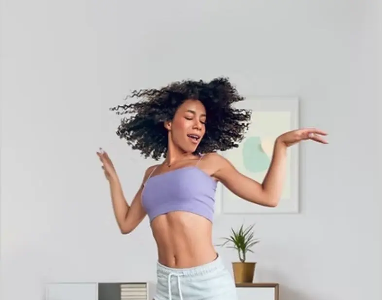 foto chica bailando
